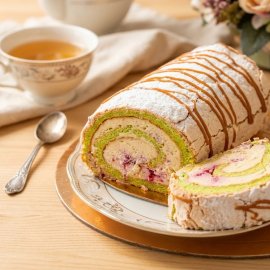 Меренговый рулет безглютеновый фисташковый